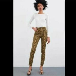Zara NEW High Rise Snake Skin Print Skinny Jeans